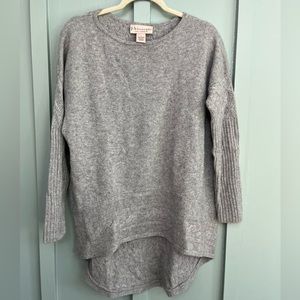 Philosophy 100% cashmere Hi/Low Gray Sweater